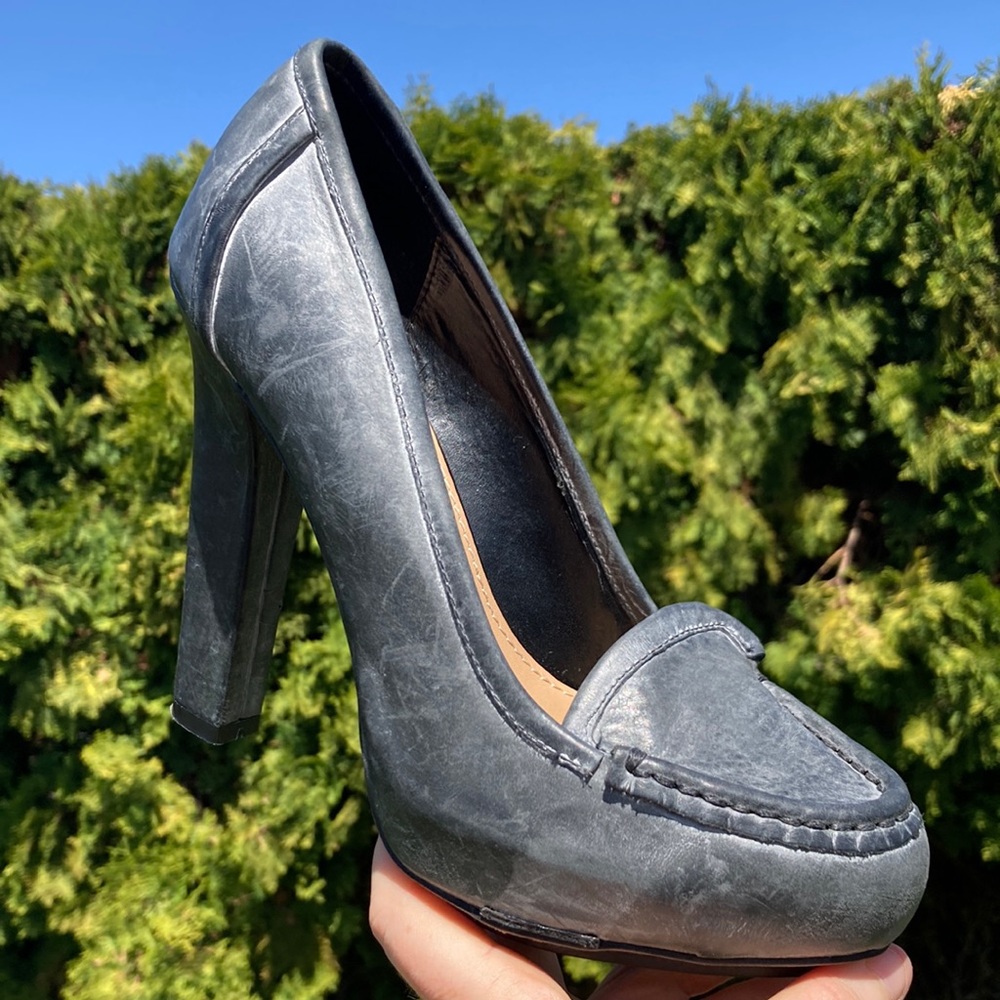 True Religion Platform Hathaway Distressed Blue Leather Heels Women’s Size 7.5M